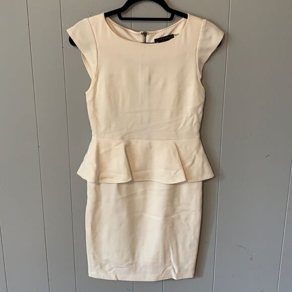 Alice + Olivia Cream Peplum Dress Size 6 - Picture 2 of 5